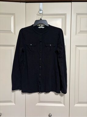 Old Navy Black Long-Sleeve Button-Up Shirt